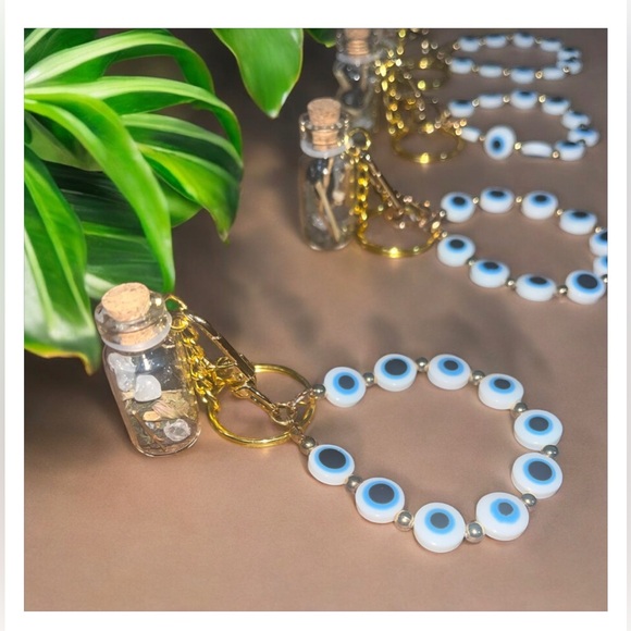 Jewelry - Protection Jar Keychain🧿
